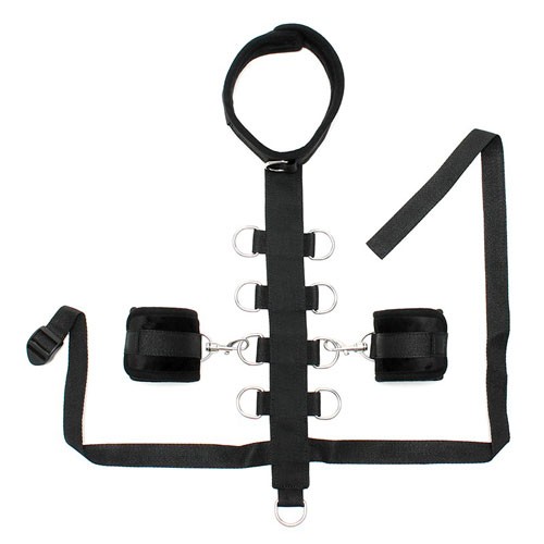 Collar Negro Acolchado con Línea de Restricción y Muñequeras - Bondage Confortable