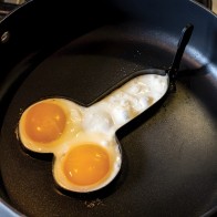 Rude Shaped Egg Fryer